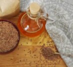 Olio di semi di lino, un toccasana per pelle e capelli
